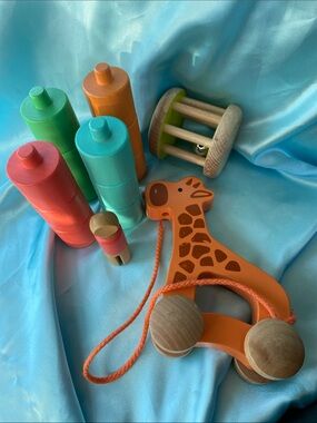 Wooden Hape Pull-Along Giraffe Toy & Lovevery Educational replacement parts